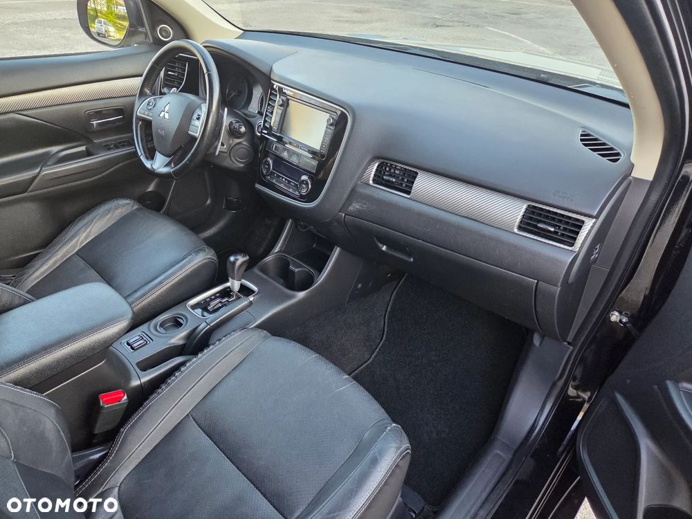 Mitsubishi Outlander 2.0 Intense + - 20