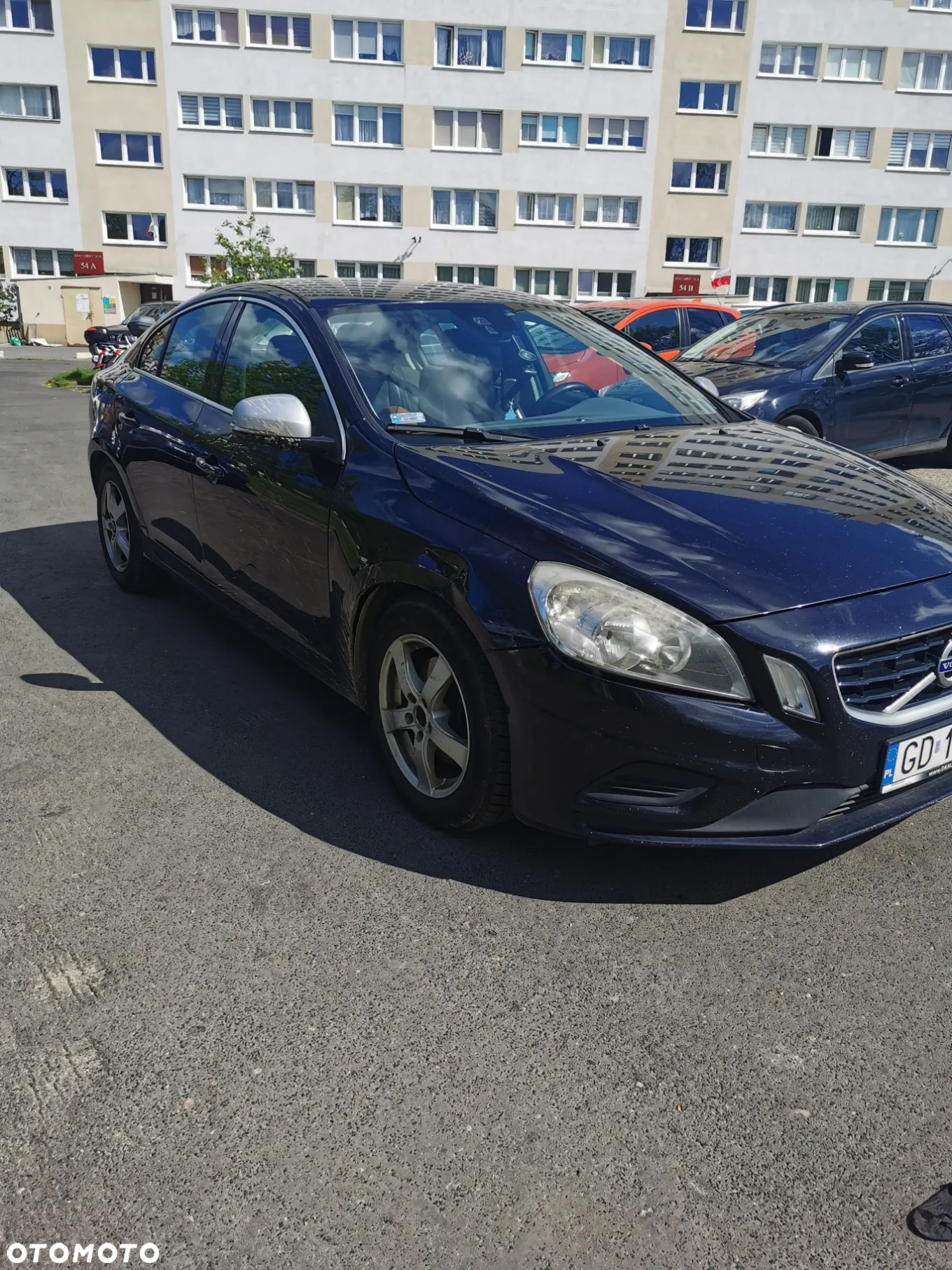 Volvo S60 D2 R-Design - 3
