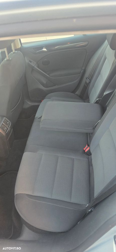 Volkswagen Golf 1.6 Comfortline - 4