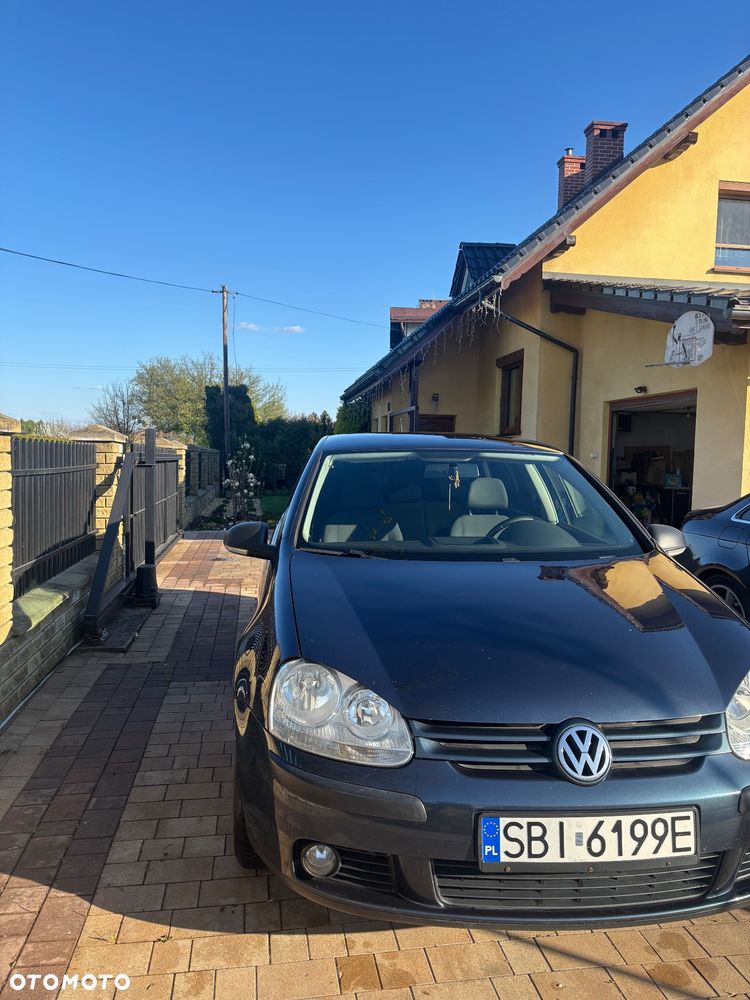 Volkswagen Golf 1.6 FSI Trendline - 2