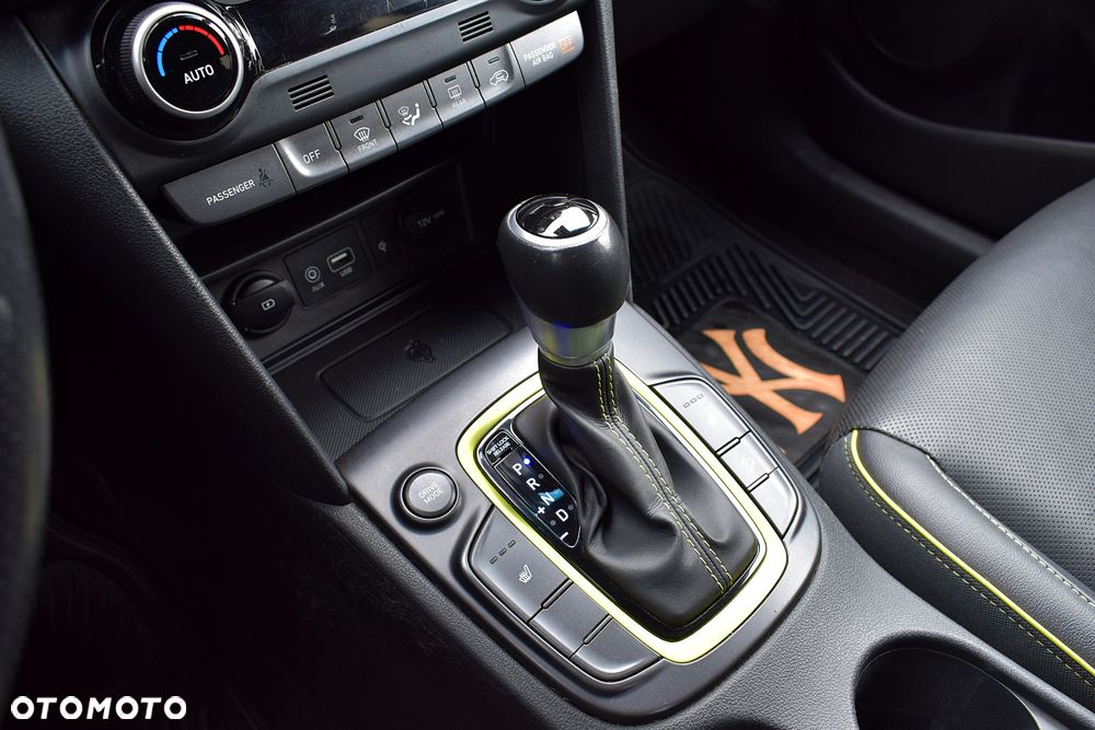 Hyundai Kona - 16