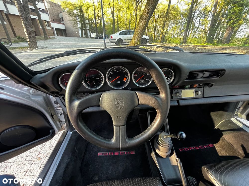 Porsche 911 - 10