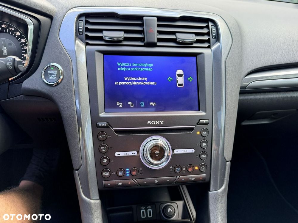 Ford Mondeo - 36