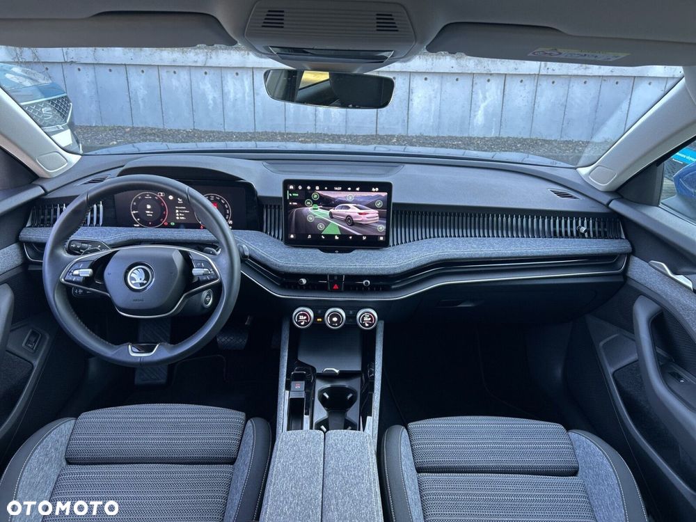 Skoda Superb 2.0 TDI SCR Selection DSG - 19