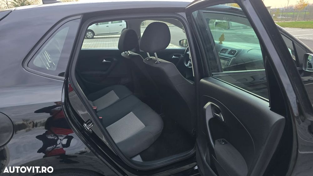 Volkswagen Polo - 8