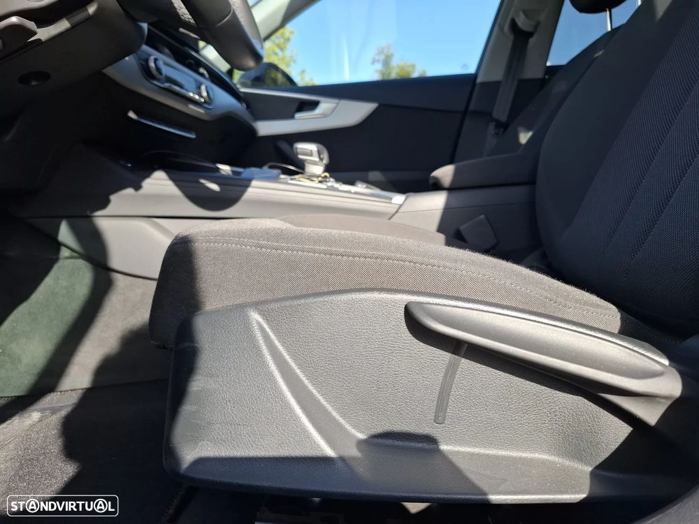 Audi A4 Avant 35 TDI S tronic - 26