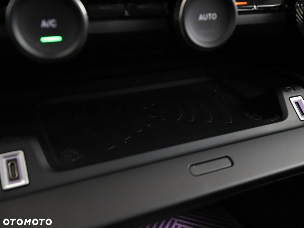 Citroën C4 PureTech 130 Stop&Start EAT8 SHINE - 31