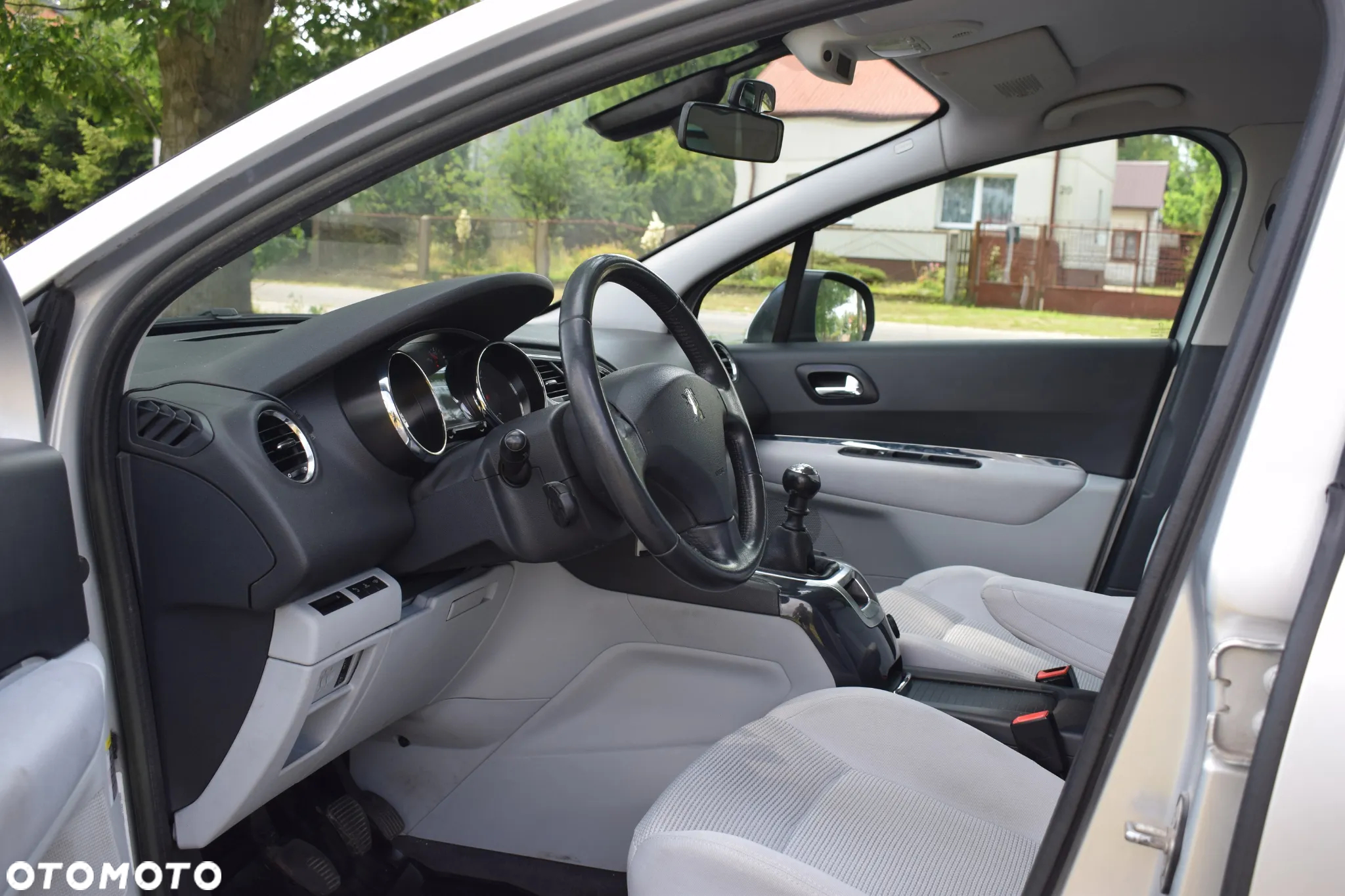 Peugeot 5008 1.6 HDi Family 7os - 11