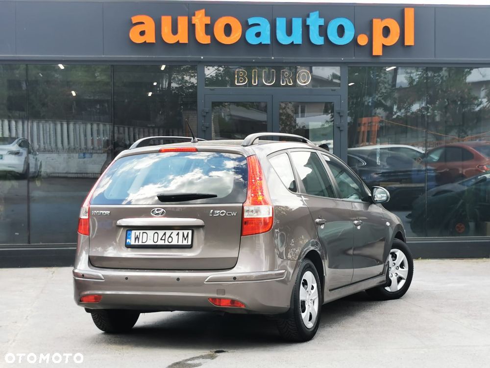 Hyundai i30 1.6 Comfort EU5 - 23