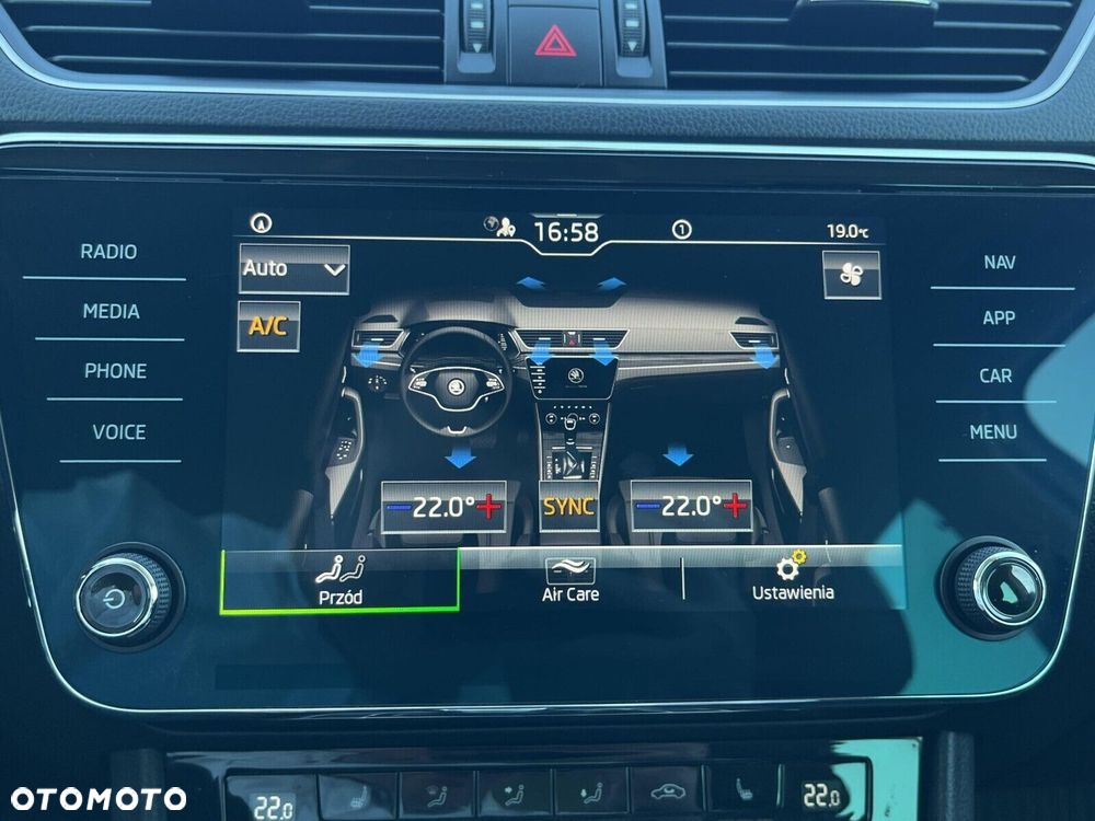 Skoda Superb 1.5 TSI Ambition DSG - 23