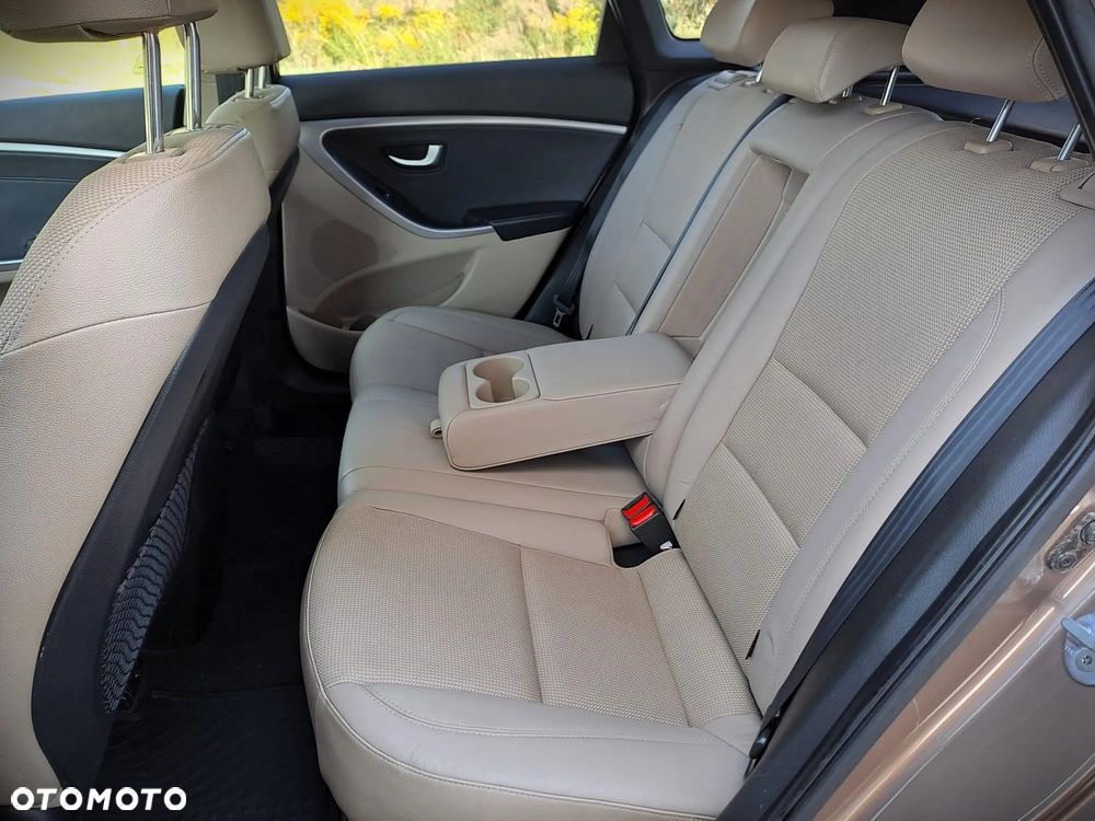 Hyundai i30 1.6 Style - 8