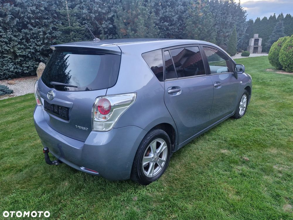 Toyota Verso 2011 photo 5