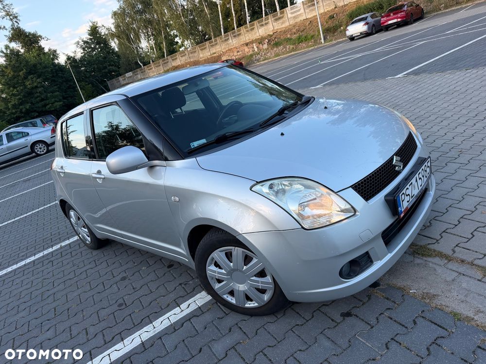 Suzuki Swift - 2