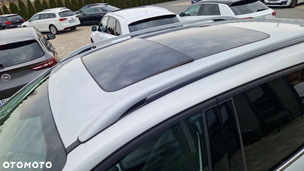 Ford Kuga 1.6 EcoBoost 2x4 Titanium - 23