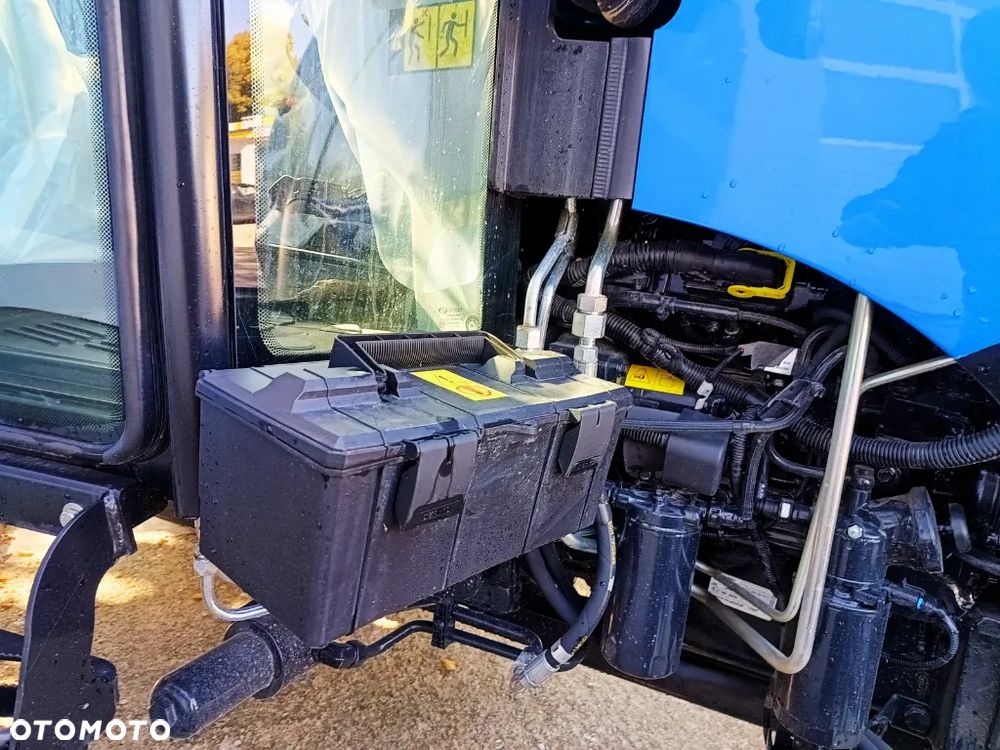 New Holland Ciągnik T4.75 S - 6