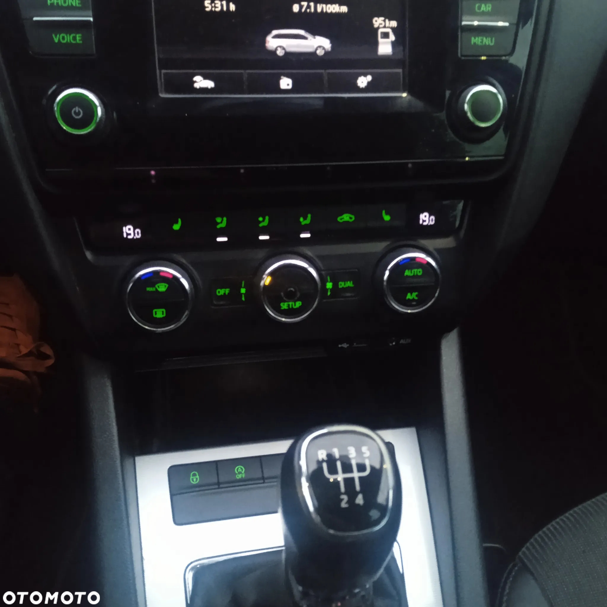 Skoda Octavia 1.6 TDI Elegance - 22