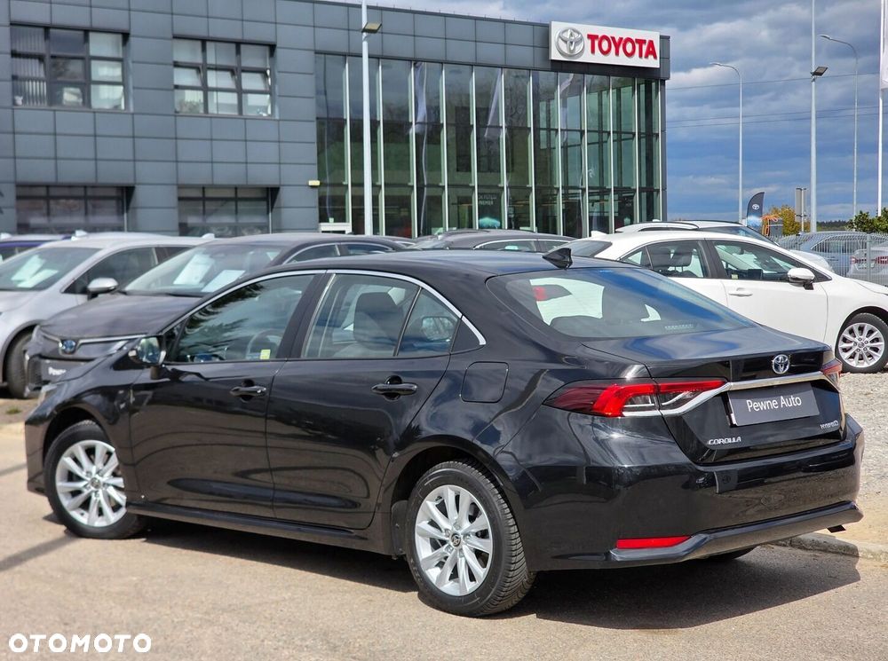 Toyota Corolla 1.8 Hybrid Comfort - 17