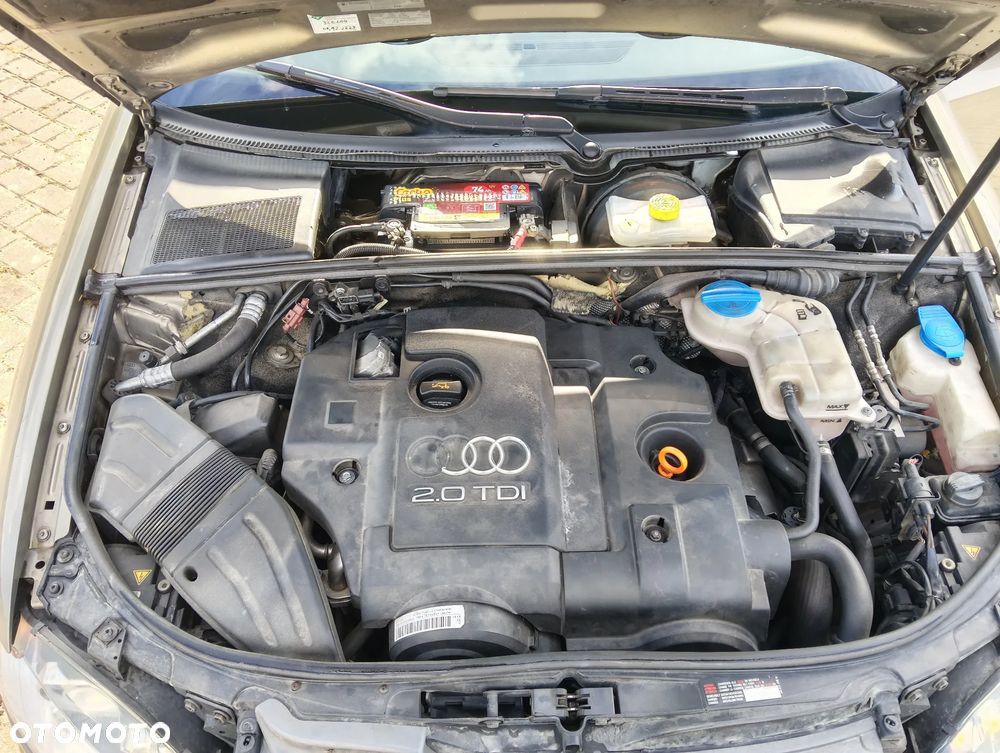 Audi A4 Avant 2.0 TDI - 15