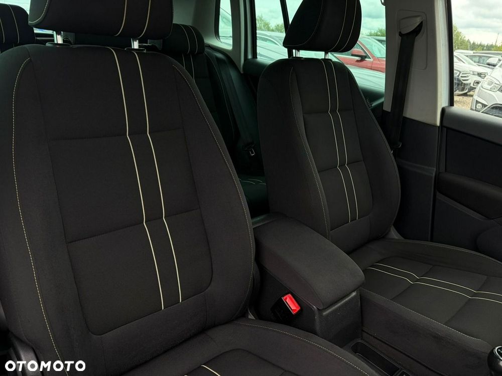 Volkswagen Tiguan - 17