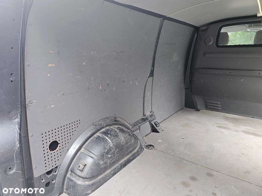 Volkswagen Transporter - 26