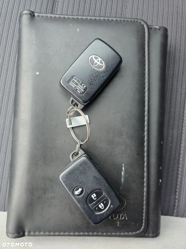 Toyota Avensis Touring Sports 1.8 Multidrive S Comfort - 27