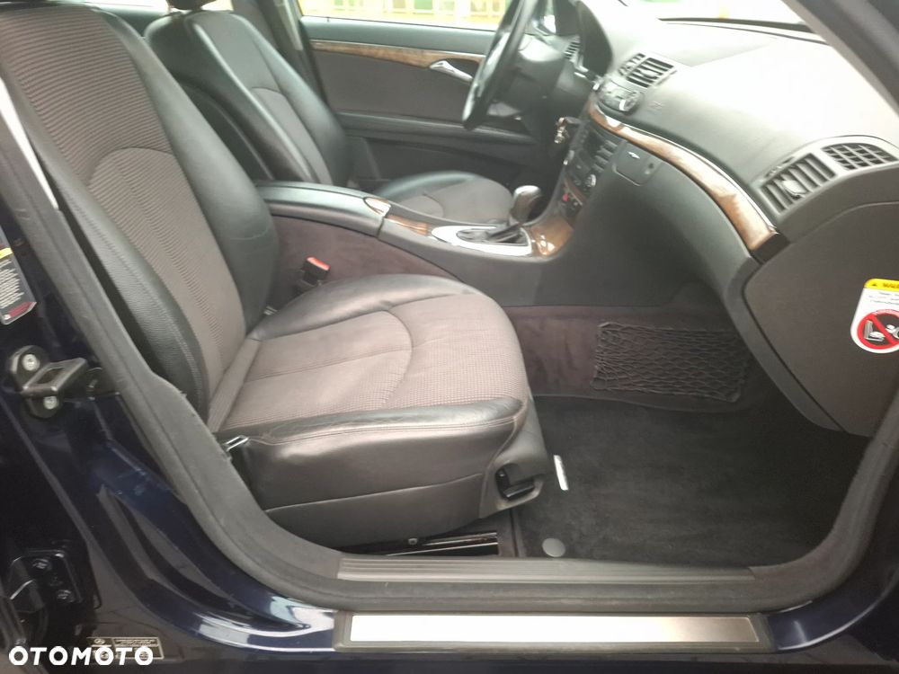 Mercedes-Benz Klasa E - 23