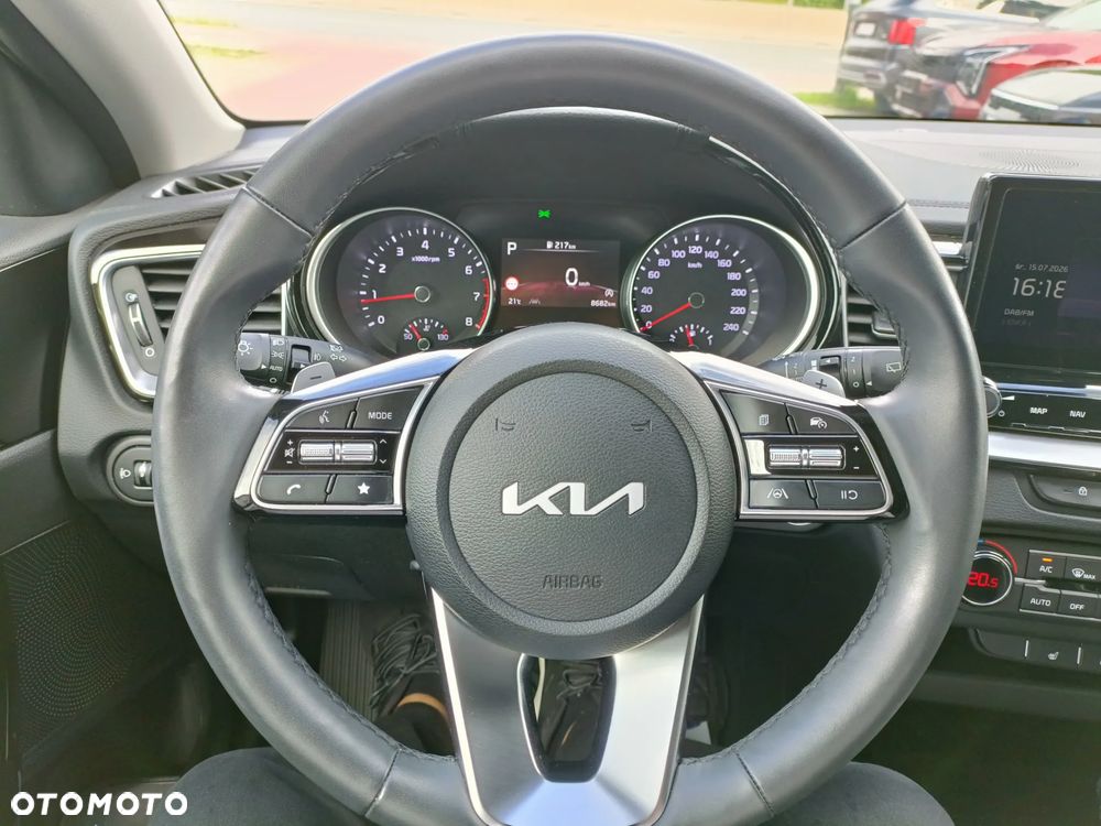 Kia Ceed 1.5 T-GDI Tribute DCT - 17
