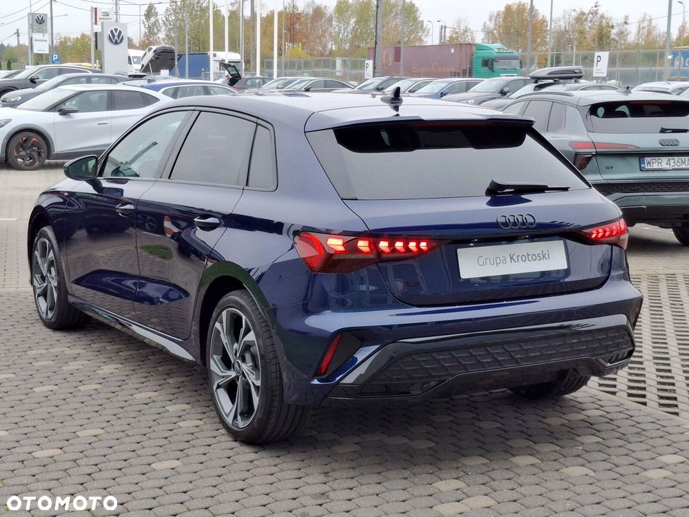 Audi A3 Sportback - 4