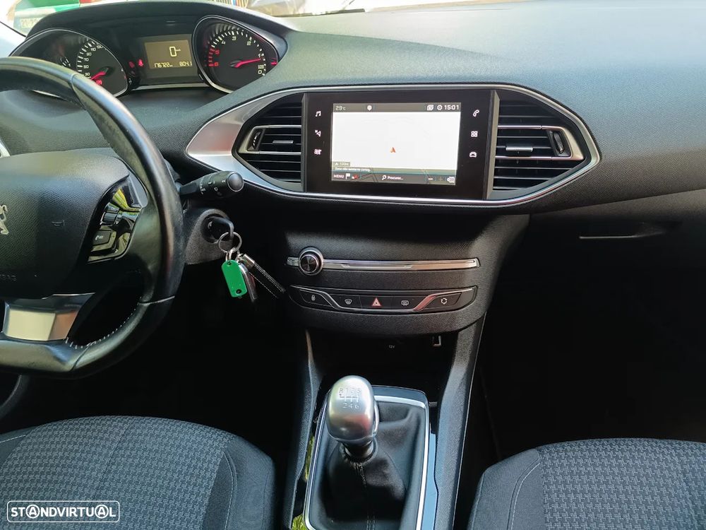 Peugeot 308 SW 1.5 BlueHDi Style - 23