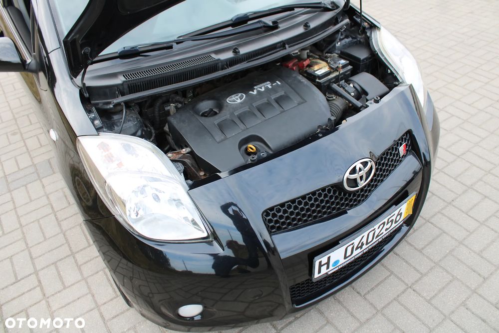 Toyota Yaris 1.8 VVT-i TS - 36