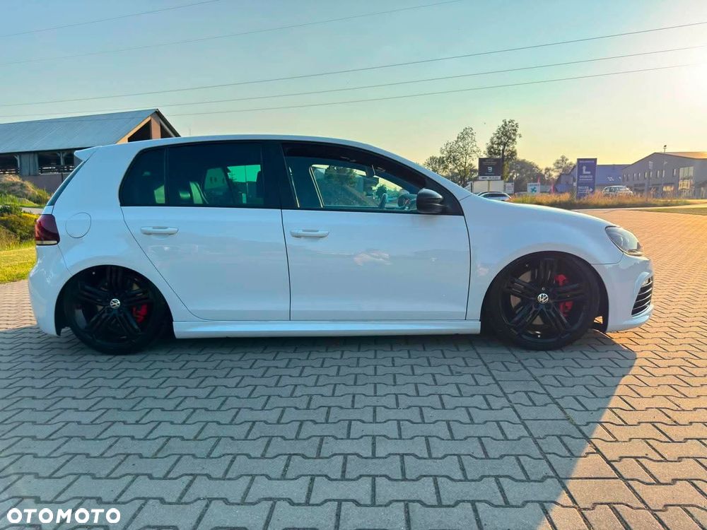 Volkswagen Golf - 10