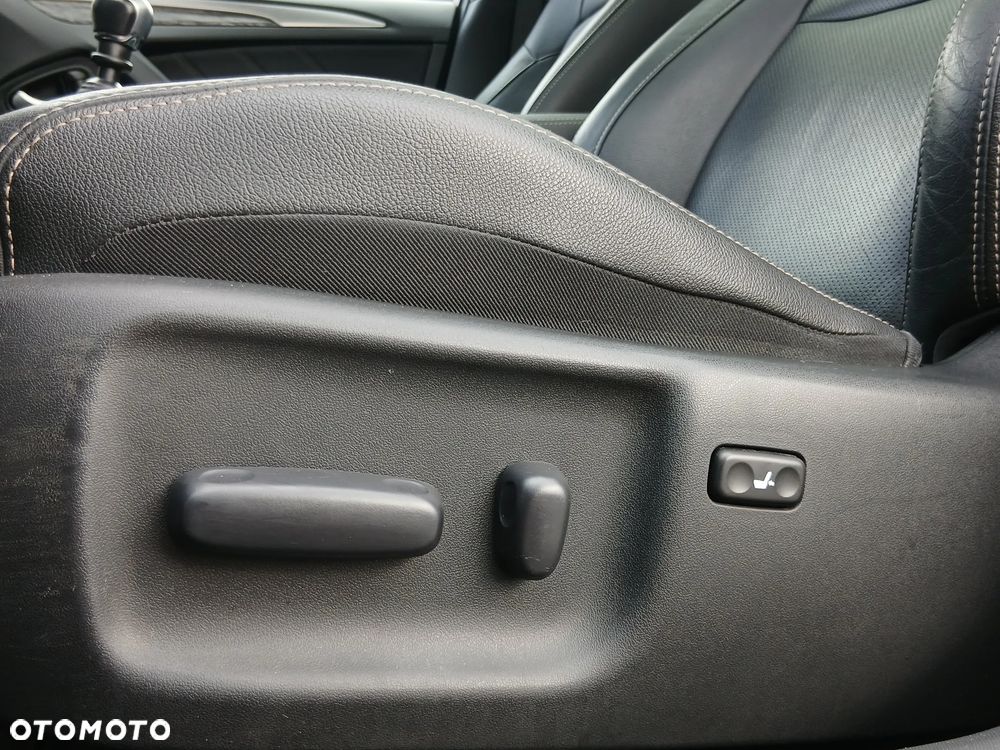 Toyota Avensis 1.8 Prestige - 16