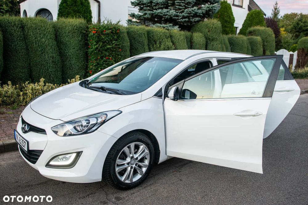 Hyundai i30 i30cw 1.6 Fifa World Cup Edition - 15