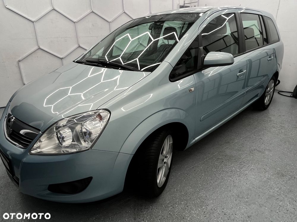 Opel Zafira - 4