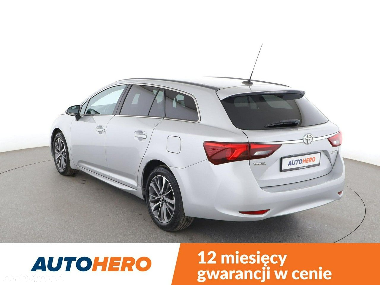 Toyota Avensis 1.8 Business Edition - 4