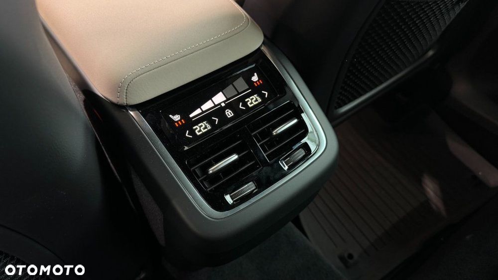 Volvo XC 60 - 11