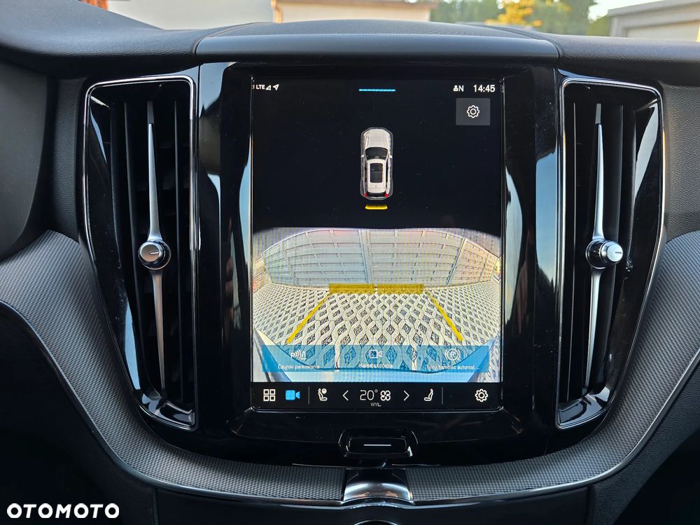 Volvo XC 60 T6 Plug-In Hybrid AWD Plus Dark - 24