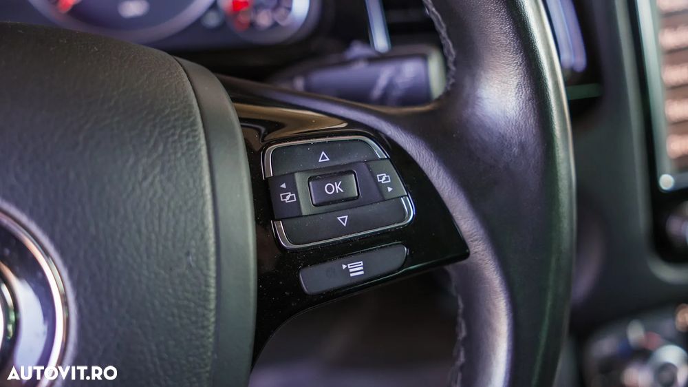 Volkswagen Touareg 3.0 V6 TDI SCR Blue Motion DPF Automatik - 18