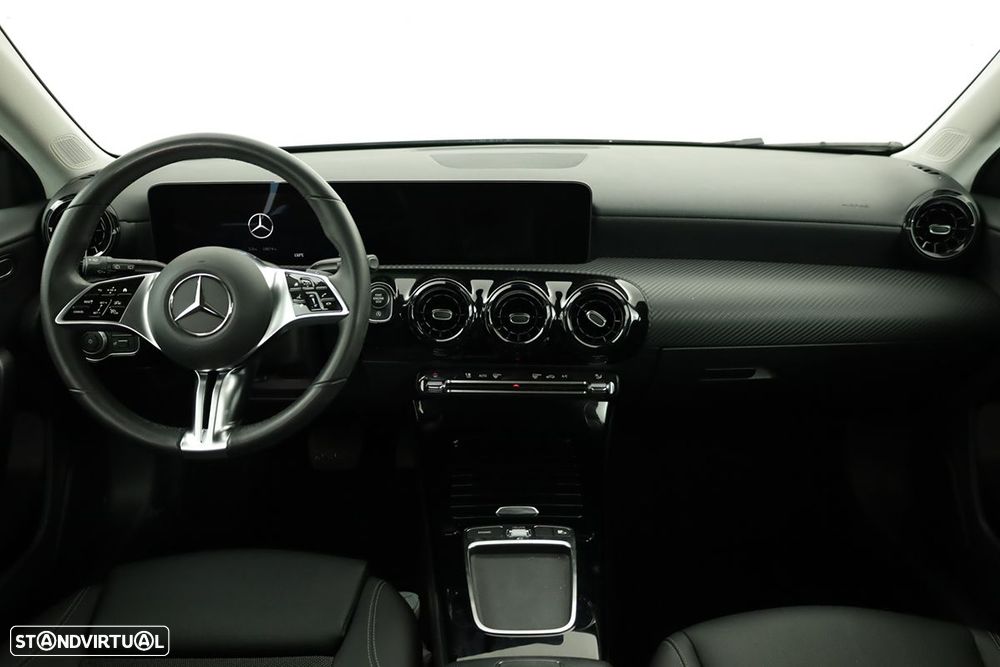 Mercedes-Benz A 200 Standard - 8