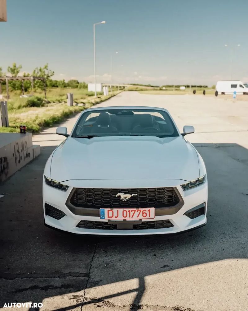 Ford Mustang 2.3 Eco Boost Aut. - 4
