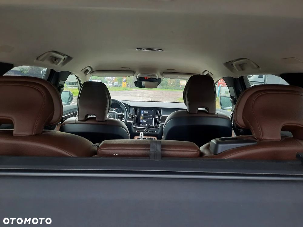 Volvo V90 T8 Twin Engine AWD Momentum - 20