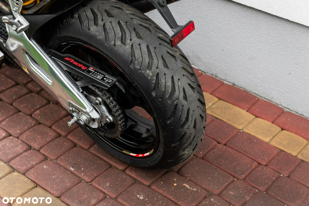 Aprilia RSV - 8