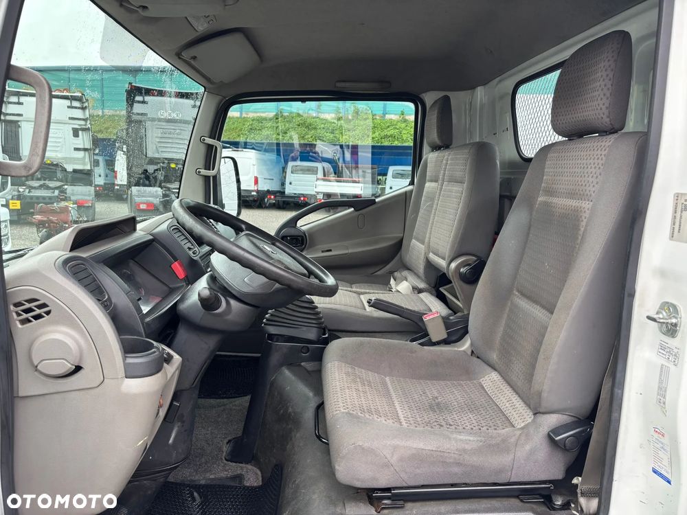 Nissan Cabstar 35.13 Skrzynia 3.20 M ! Super Stan  * z Włoch  ! Bez Korozji  ! - 10