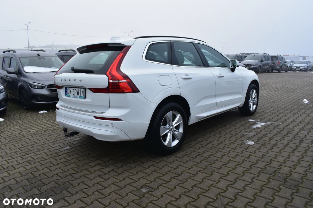 Volvo XC 60 B4 D AWD Momentum Pro - 6
