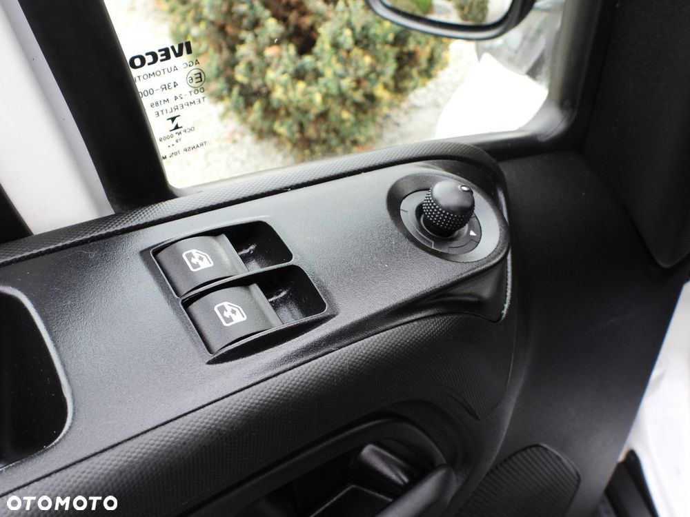 Iveco DAILY 50C17 PLANDEKA 10 PALET TEMPOMAT PNEUMATYKA BLIŹNIACZE KOŁA KLIMATYZACJA  180KM - 25