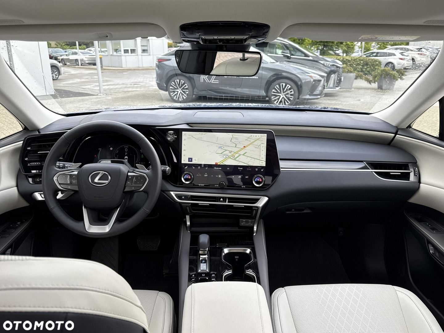 Lexus RX 450h+ F Sport Design - 16
