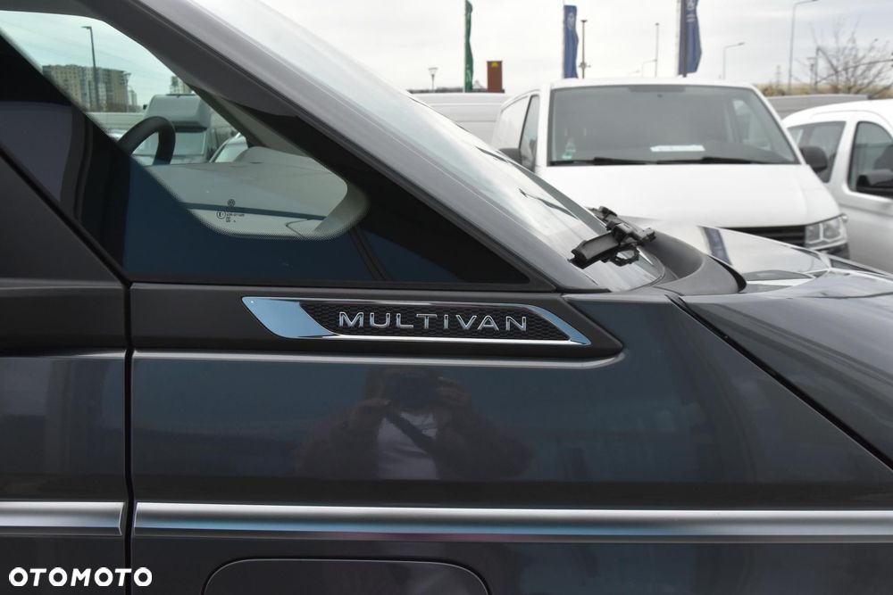 Volkswagen Multivan - 13