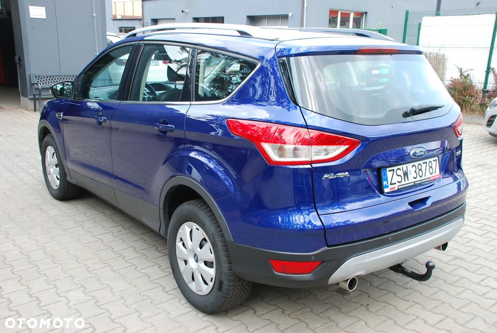 Ford Kuga 1.5 EcoBoost 2x4 Titanium - 6
