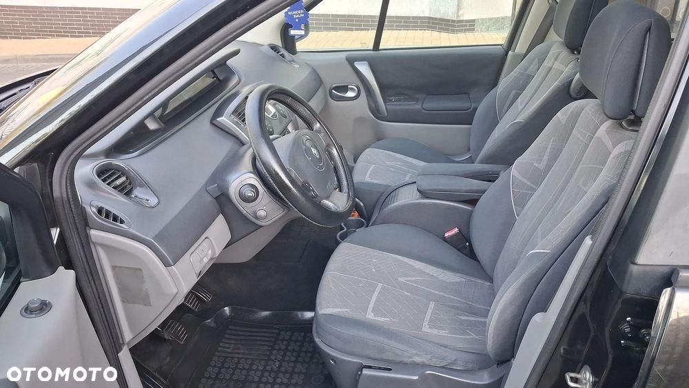 Renault Grand Scenic - 8