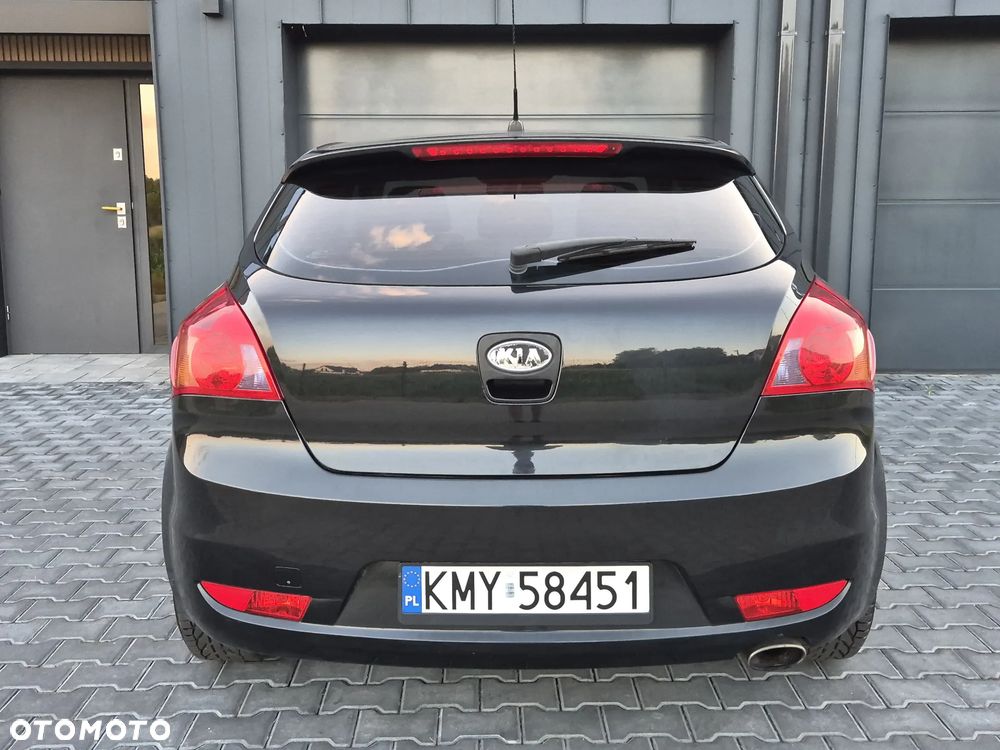 Kia ProCeed - 14